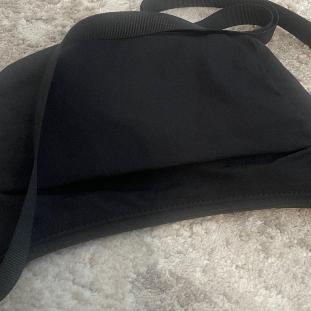Lululemon Crossbody - Picture 3 of 4